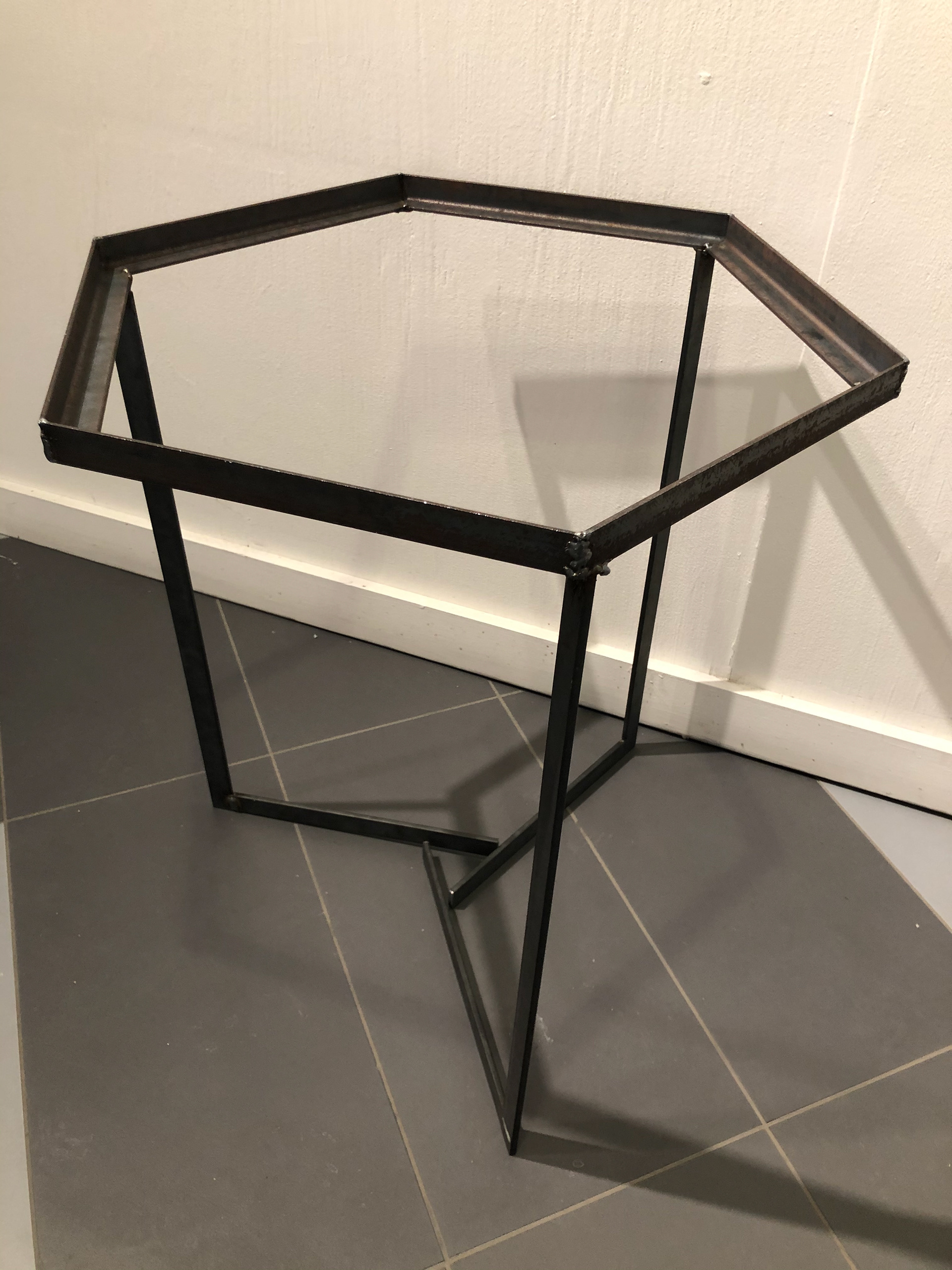 Welded Steel Hexagon Frame: Side
